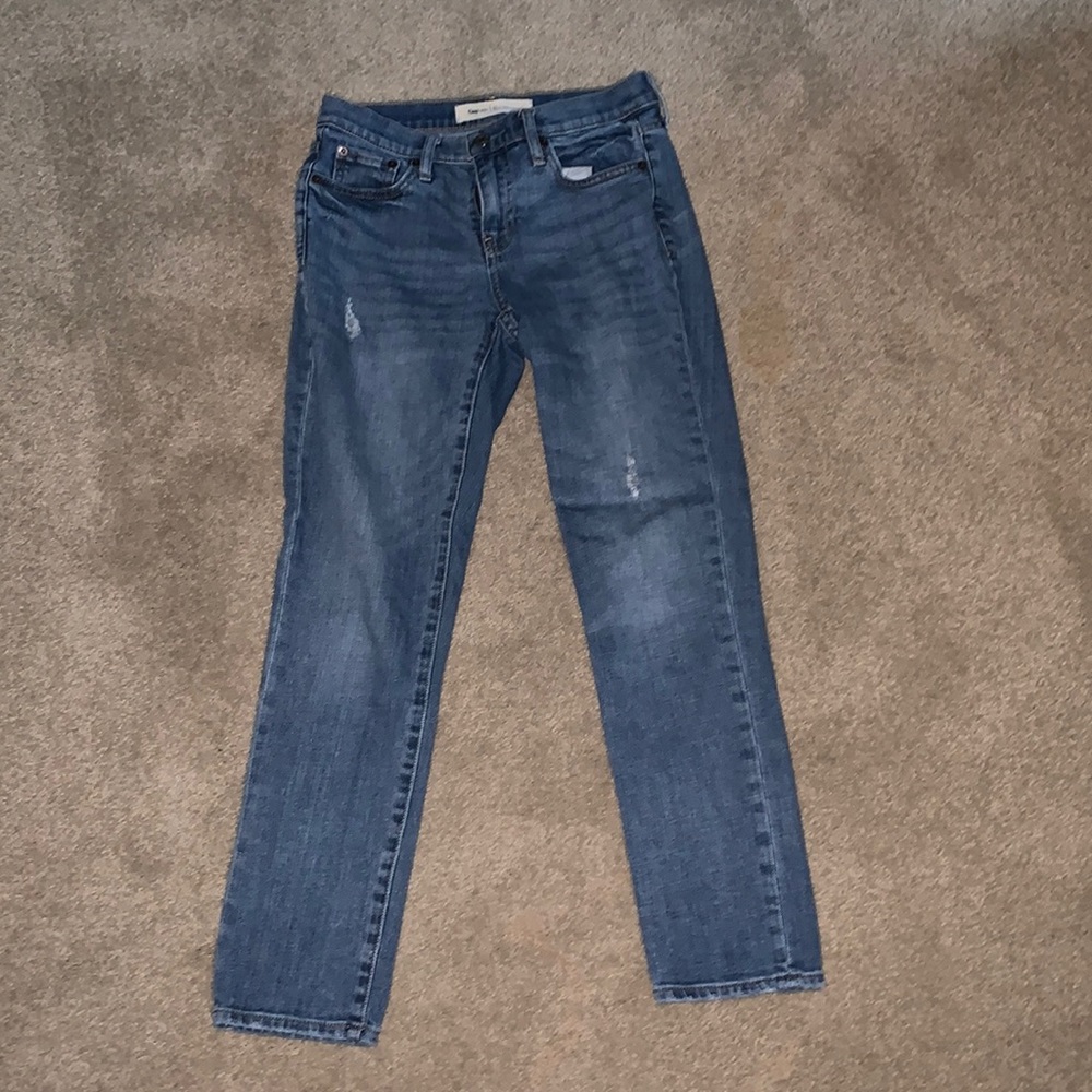 Straight leg blue jeans